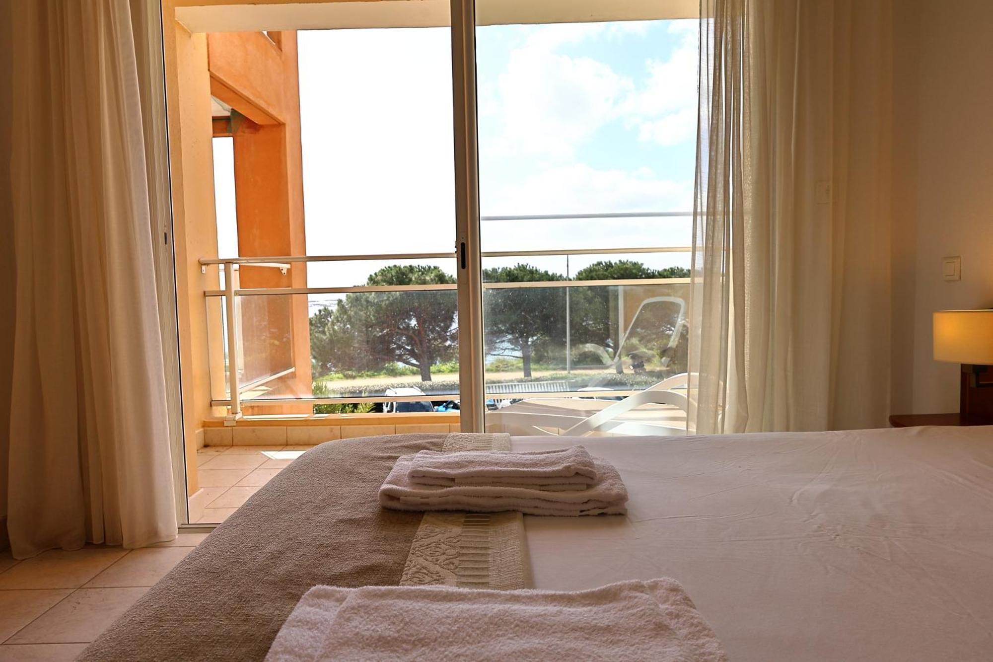 Evasion Corse - T2 Vue Mer, Piscine & Plage Аячо Екстериор снимка